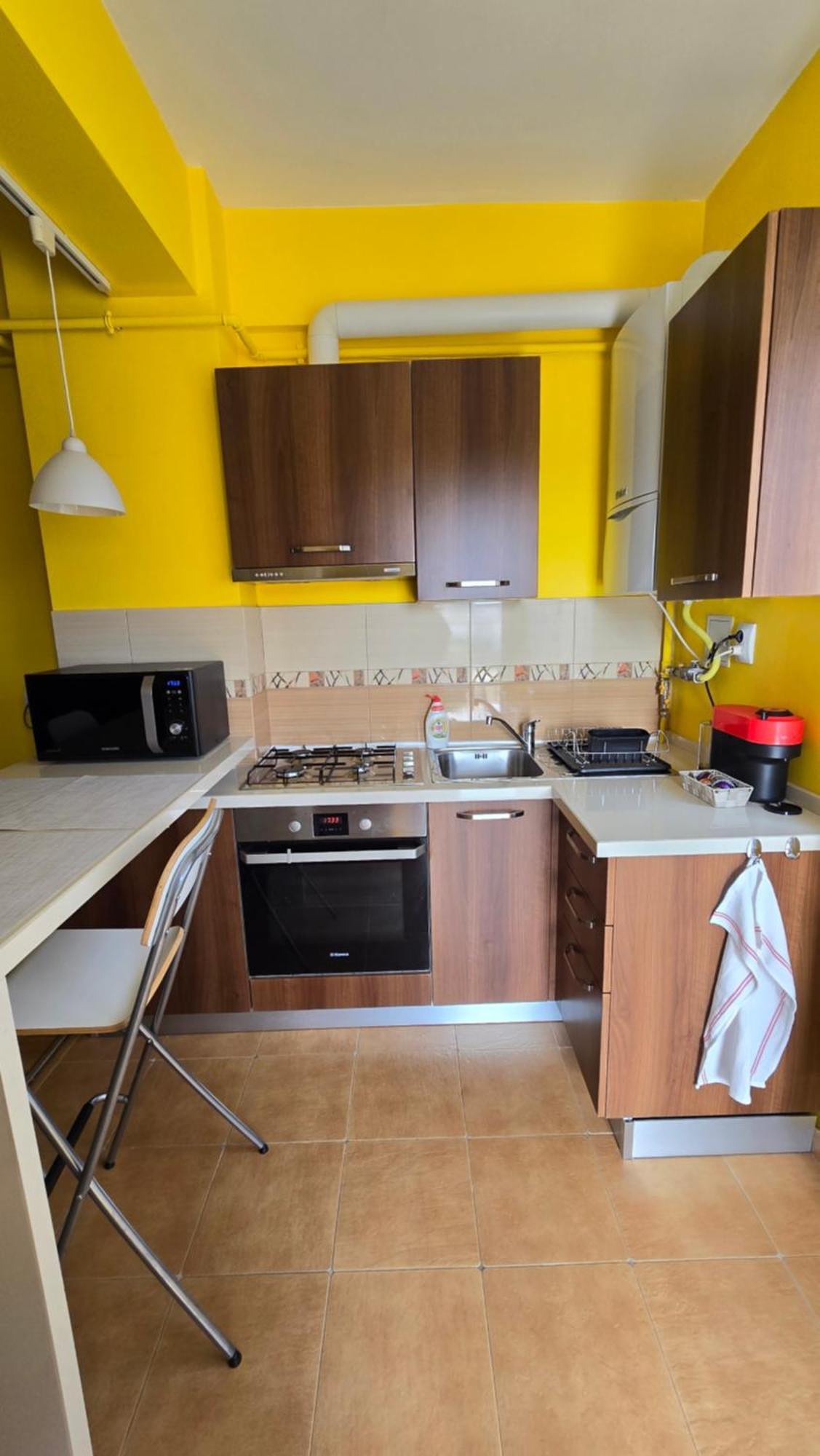 Cosy One Bedroom Apartment *